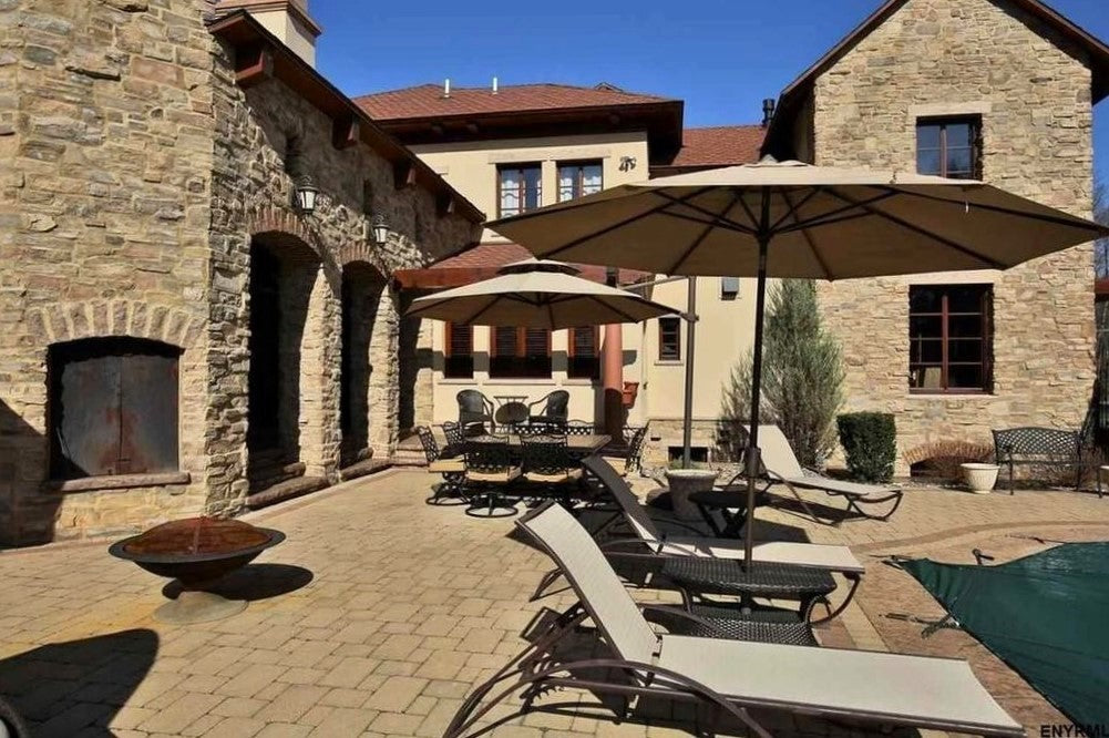 Fire Pits & Outdoor Spaces